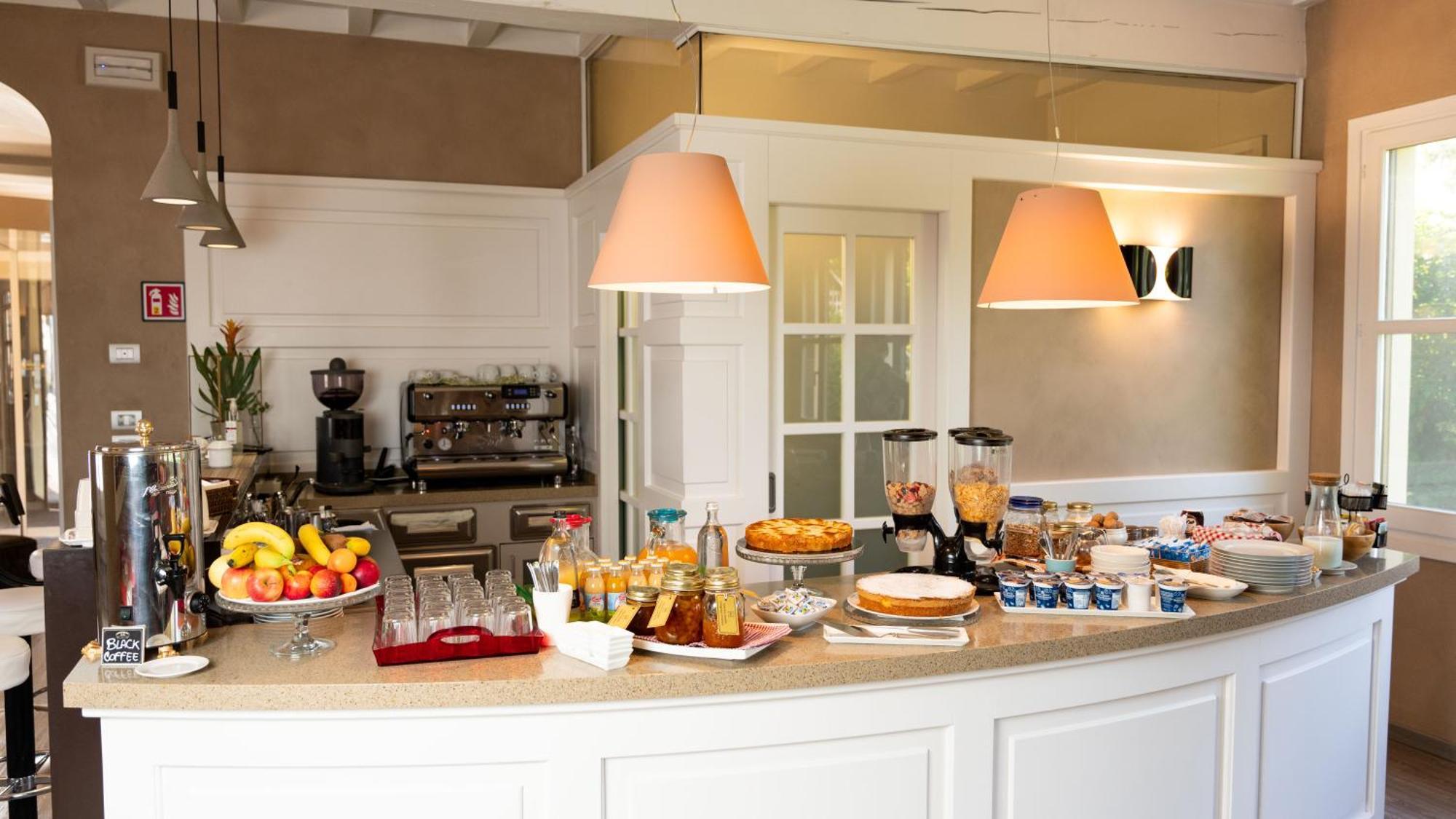 Reggiolo Hotel Villa Nabila מראה חיצוני תמונה