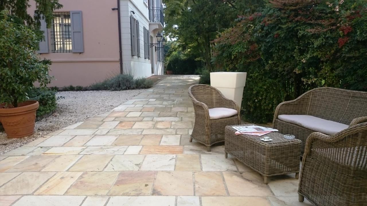 Reggiolo Hotel Villa Nabila מראה חיצוני תמונה
