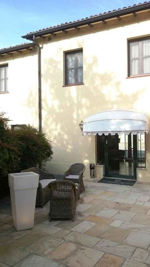 Reggiolo Hotel Villa Nabila מראה חיצוני תמונה